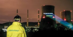 Greenpeace: Includerea gazului şi a nuclearului în taxonomie transmite un mesaj fundamental greşit