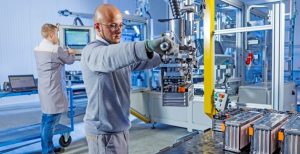 Noua megauzină Opel din Germania va fi cel mai mare producător de celule de baterii din Europa