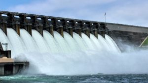 Parliamentary inquiry commission to request study on Romania's hydropower potential