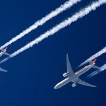 Parlamentul European va devansa termenul de plată pentru emisii al companiilor aeriene