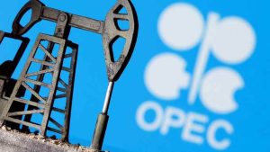 OPEC and Russia want to reduce oil production