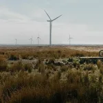 ABB A_woman_riding_a_mountain_bike_KV site
