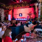 Bob Tao, CEO Eastern Europe la ATMOCE, în fața partenerilor locali la BattBank Day, București